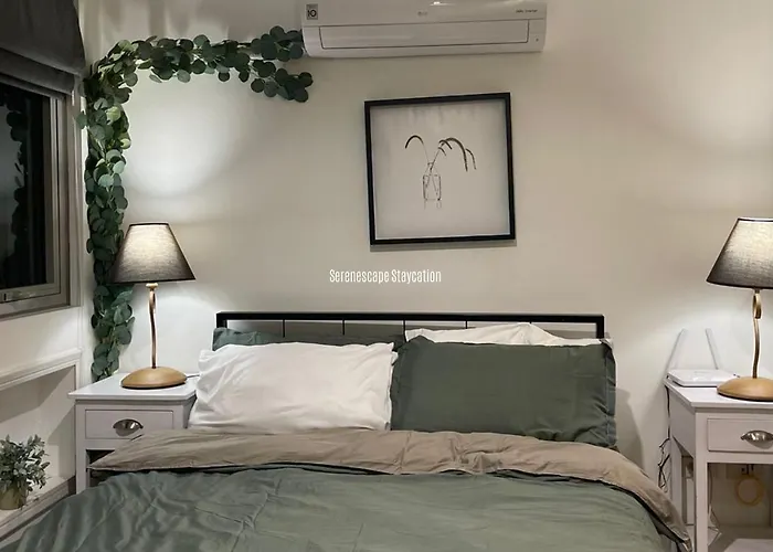 Serenescape Staycation At Azure Apartahotel